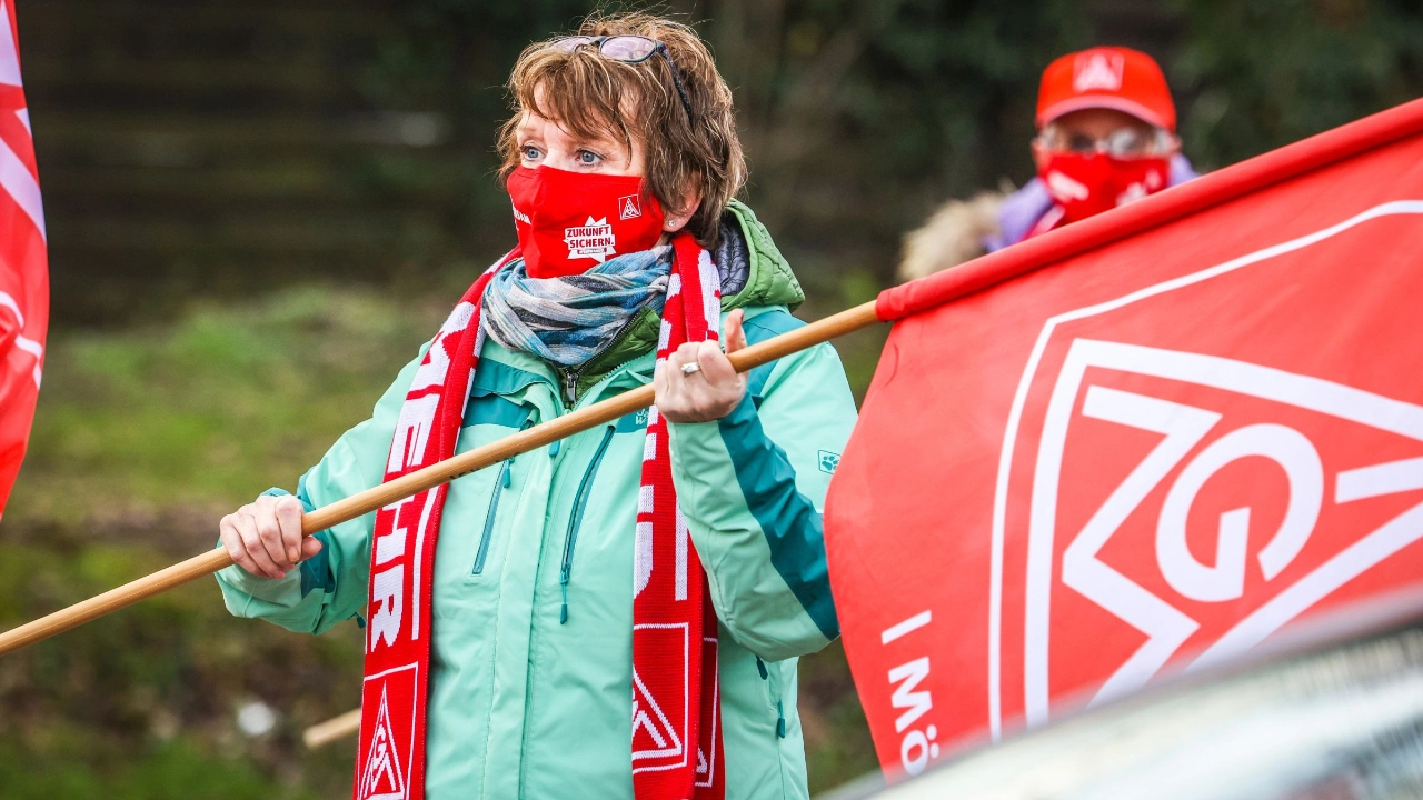 Textil und Bekleidung: Verhandlungsbegleitende Aktion in Mönchengladbach
