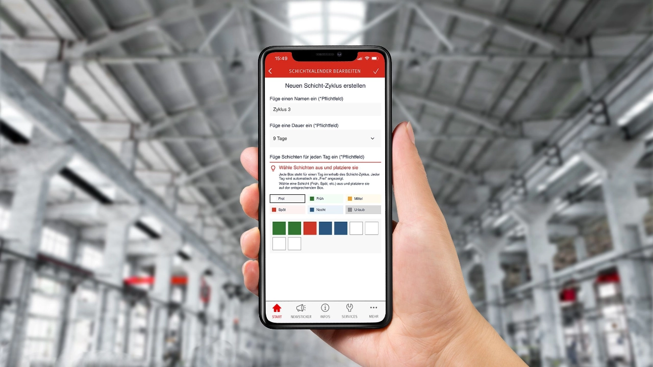 IG Metall-App auf dem Handy mit Schichtkalender 