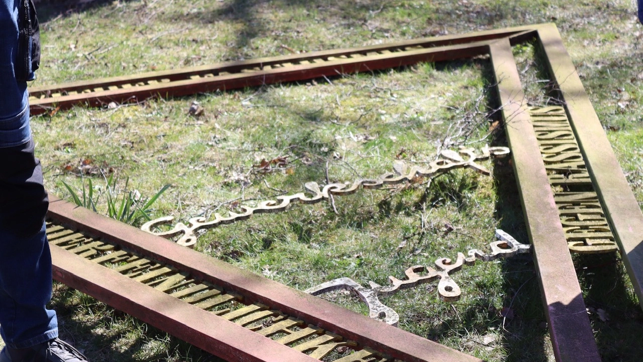 Restauration des Jugenddenkmals