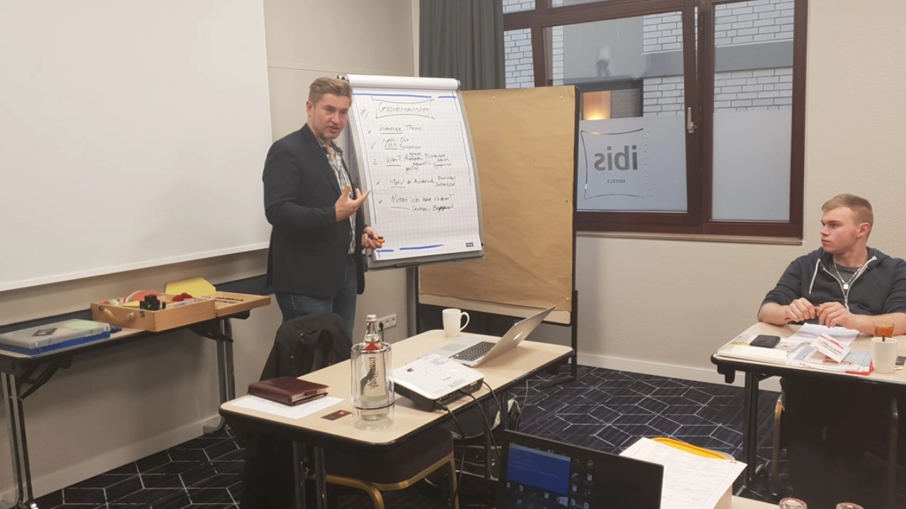 Kommunikationsseminar der IG Metall Jugend im November 2018 mit Besuch des "Jump House" in Bremen