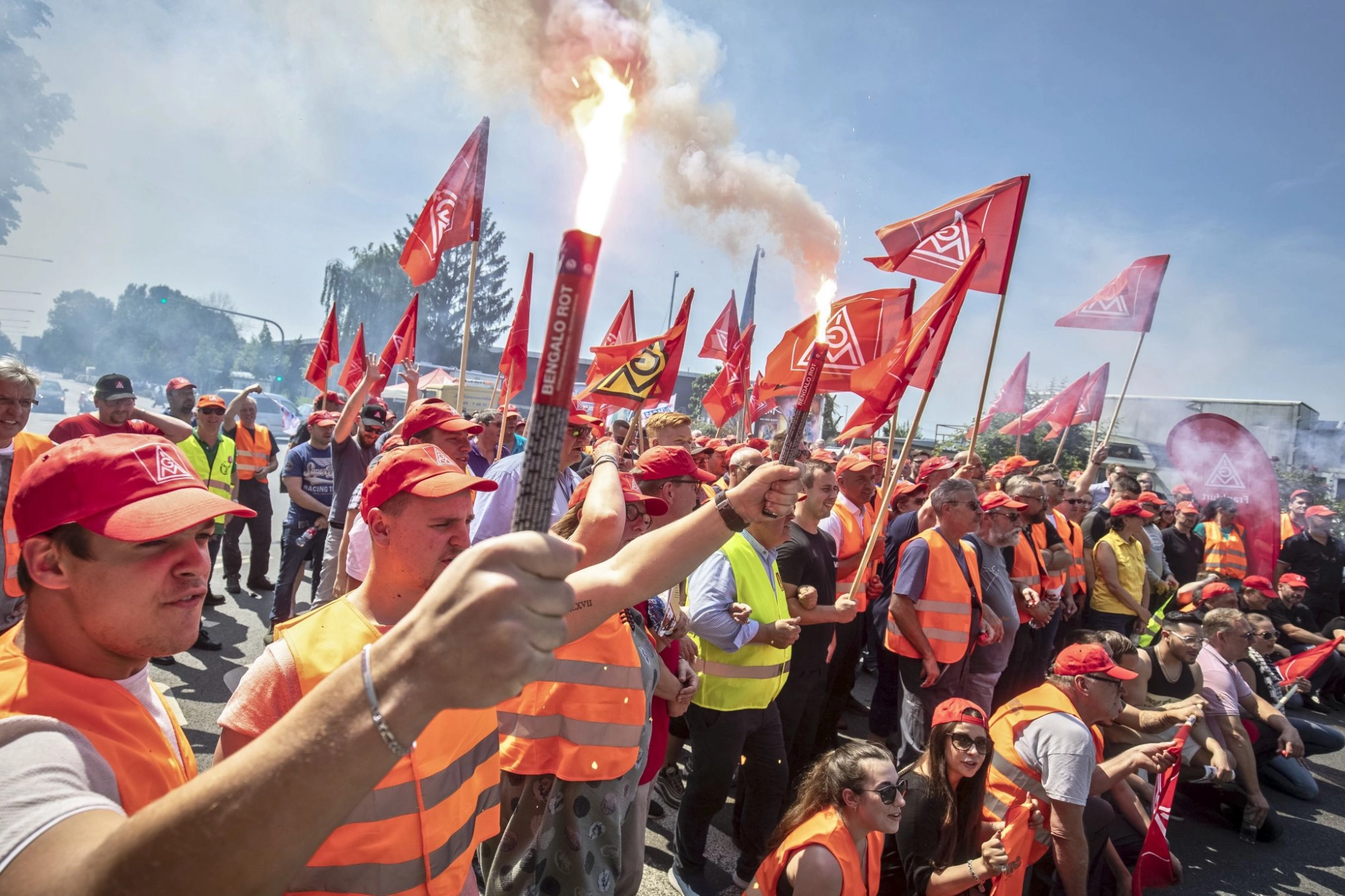 Kfz-Aktionstage in Frankfurt, Beschäftigte im Warnstreik
