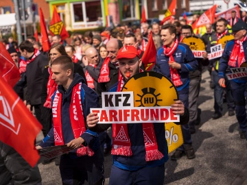 Arbeitgeber lenken ein: Tarifabschluss im Kfz-Handwerk erreicht