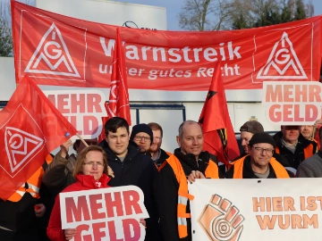 IG Metall im Warnstreik bei Gehr
