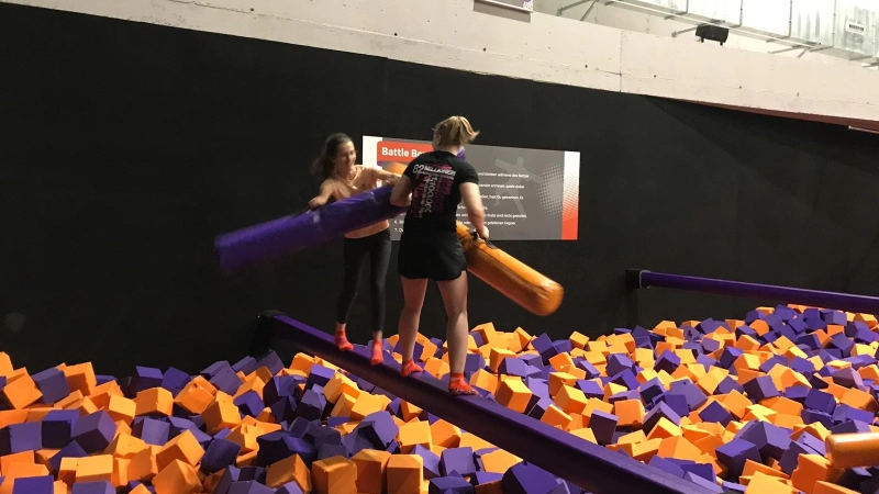 Kommunikationsseminar der IG Metall Jugend im November 2018 mit Besuch des "Jump House" in Bremen