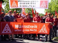 Tarifabschluss in letzter Minute erzielt! 6,25 Prozent mehr Entgelt für 15 Monate Laufzeit.